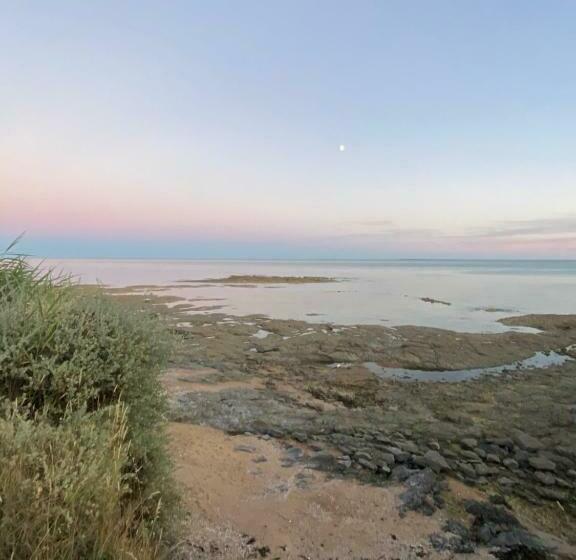 تختخواب و صبحانه Céline Et Olivier