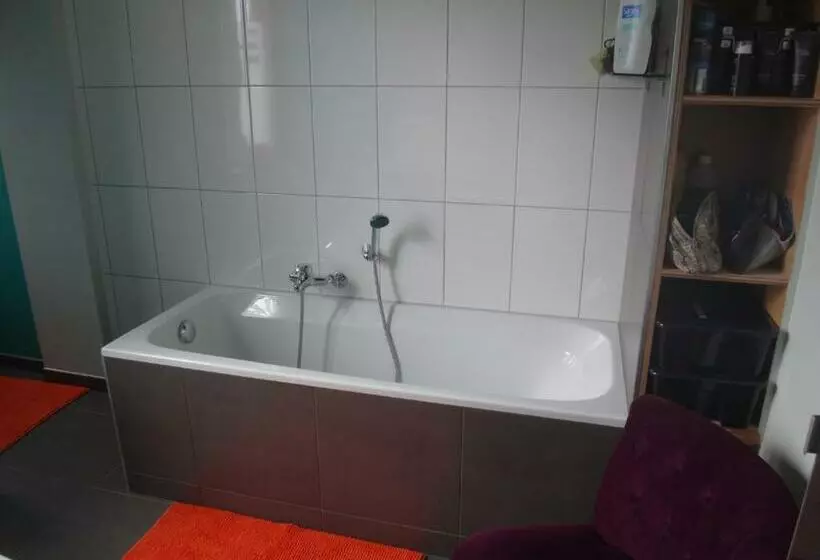 Aamiaismajoitus (B&B) Office Des Bons Enfants