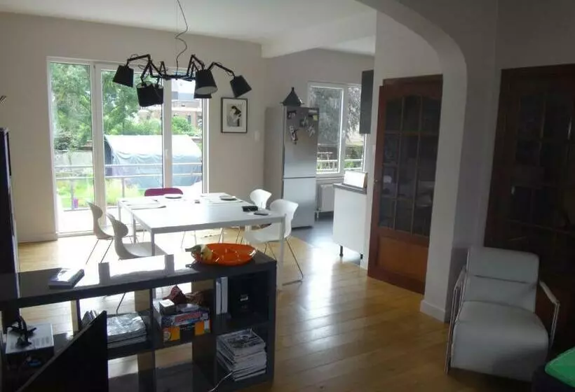 Aamiaismajoitus (B&B) Office Des Bons Enfants