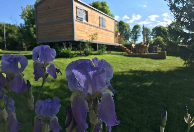 بنسيون La Roulotte Au Fond Du Pré