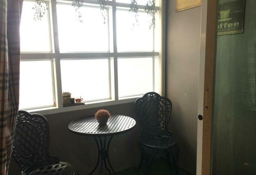 Пансион The Green Land