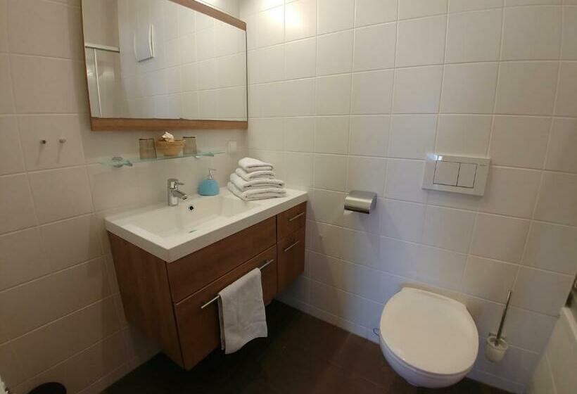 Vandrarhem Lei S Wok