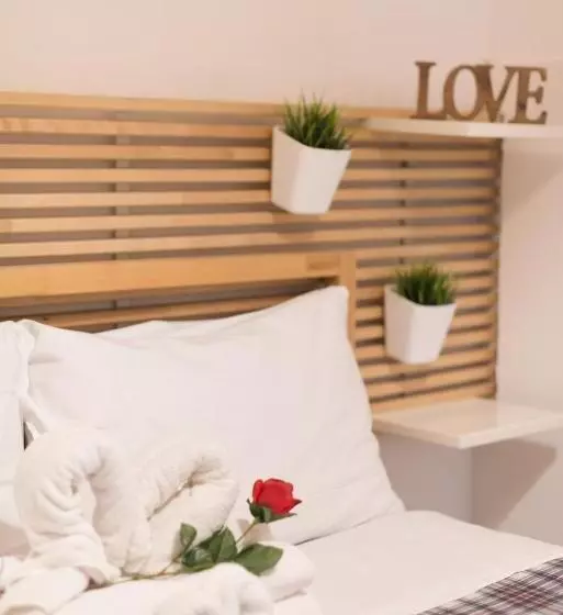 ベッドアンドブレックファースト Loft Style Taverna