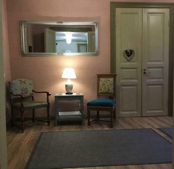 Cafe Restaurant & Hotel Saima