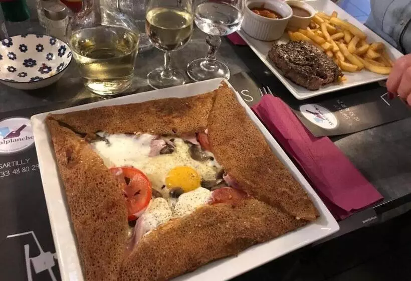 Hotel Le Grillon