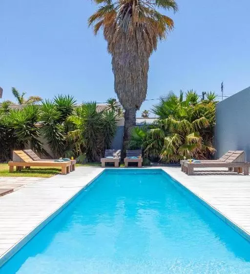 Majatalo Bloubergstrandlodge