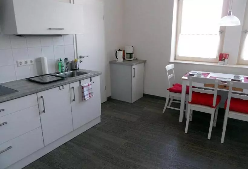 Majatalo Im Bahnhof   Gästezimmer