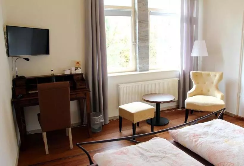 Majatalo Im Bahnhof   Gästezimmer