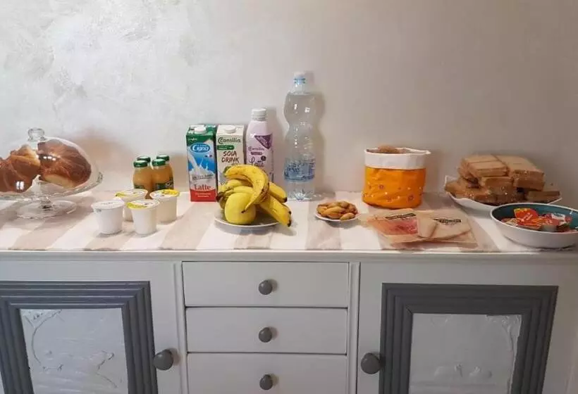 تختخواب و صبحانه Home Sweet Home