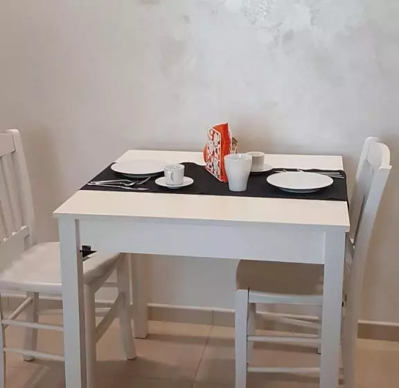 تختخواب و صبحانه Home Sweet Home