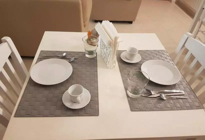 تختخواب و صبحانه Home Sweet Home