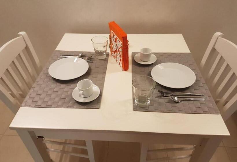 تختخواب و صبحانه Home Sweet Home