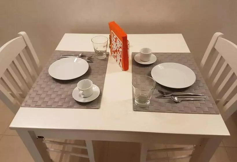 تختخواب و صبحانه Home Sweet Home