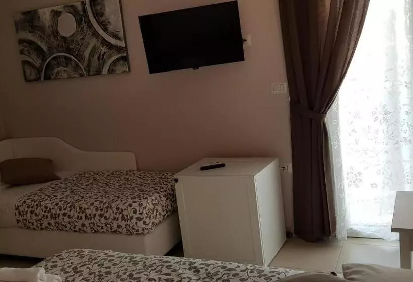 تختخواب و صبحانه Home Sweet Home