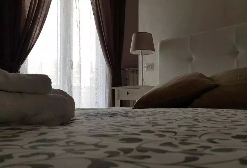 تختخواب و صبحانه Home Sweet Home