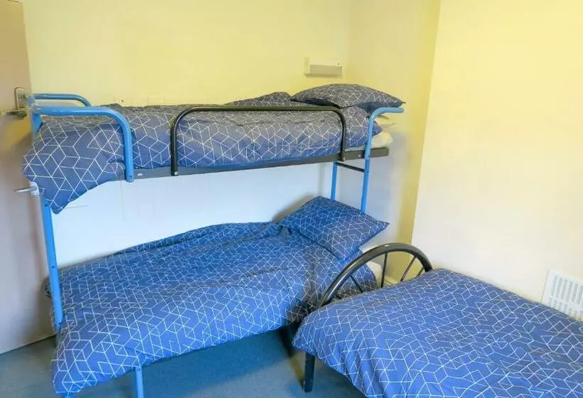 هاستل Woodlands Centre