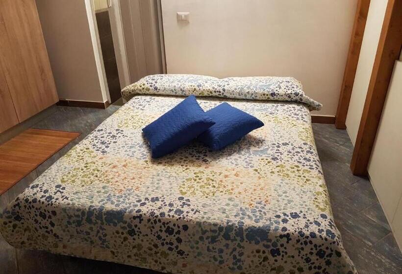 تختخواب و صبحانه La Casetta Nel Cortile