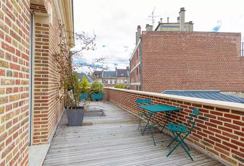 تختخواب و صبحانه Maison Longuevie