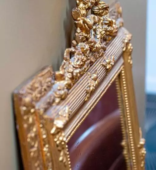 تختخواب و صبحانه Maison Longuevie