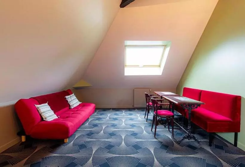 تختخواب و صبحانه Maison Longuevie