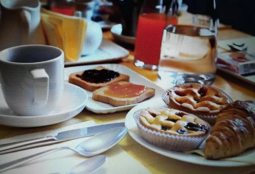 Aamiaismajoitus (B&B) Piazza Castello