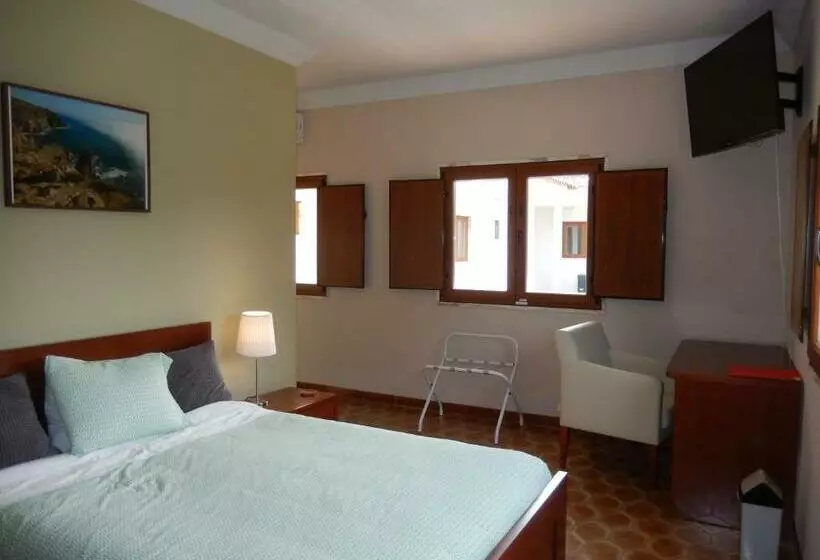 Aamiaismajoitus (B&B) Quinta Laranjal Da Arrabida