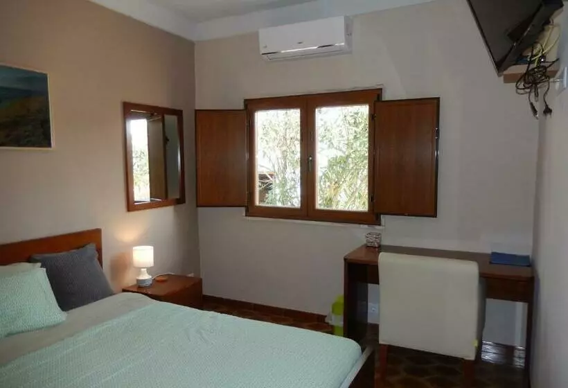 Aamiaismajoitus (B&B) Quinta Laranjal Da Arrabida