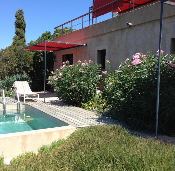 مبيت وإفطار Villa Mirabel