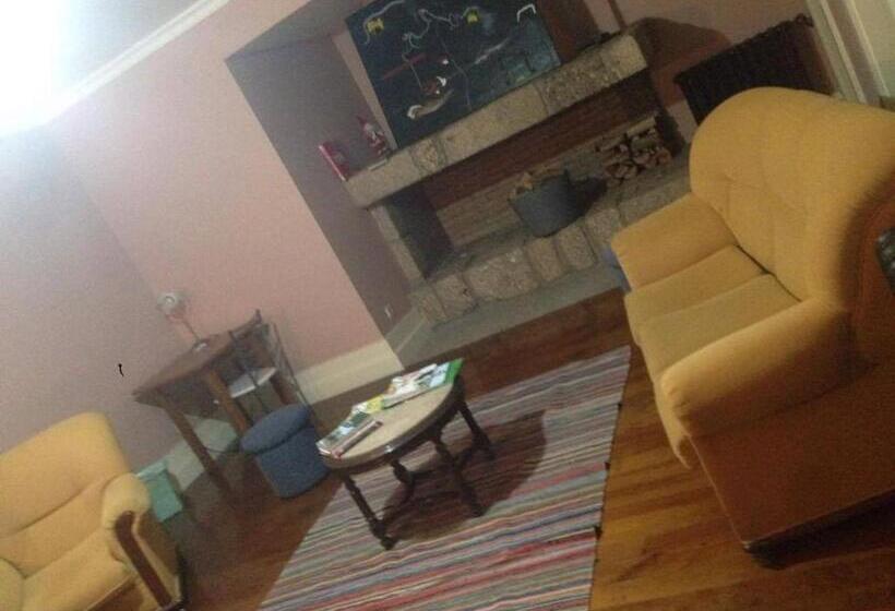 هتل Casa Dos Confrades