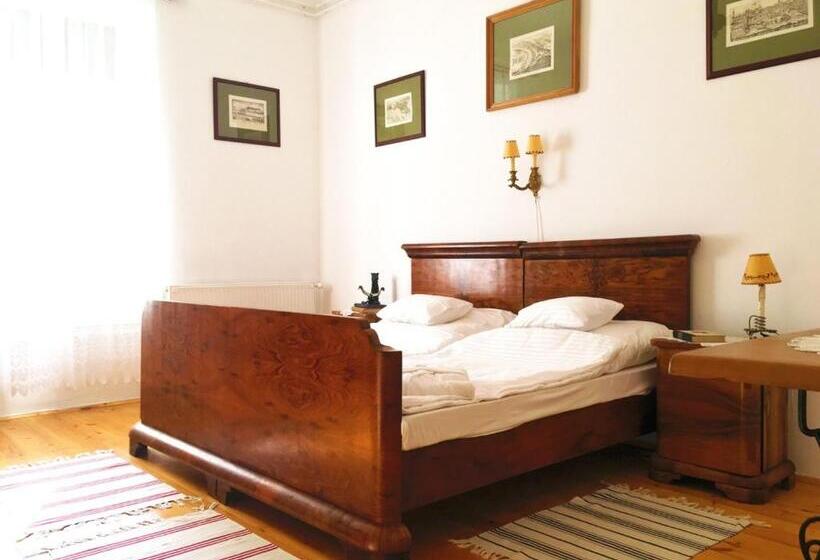 펜션 Igmándy Kúria