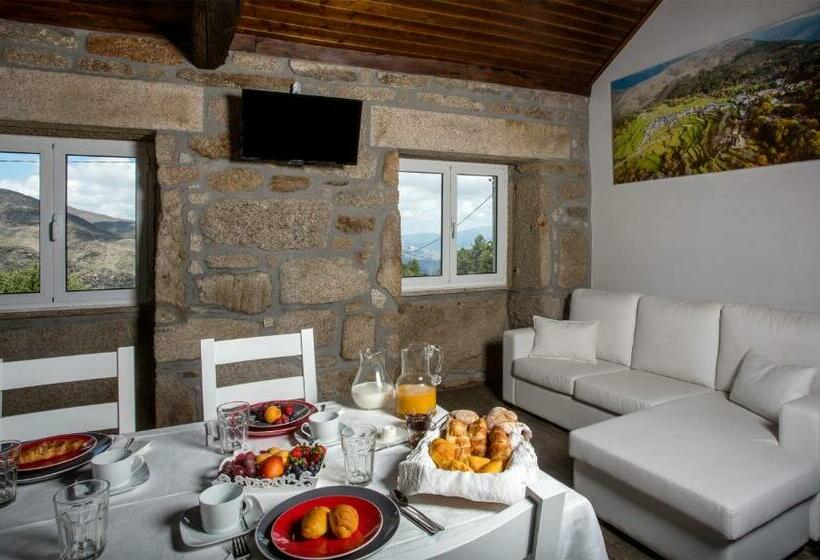 تختخواب و صبحانه Casa Amarela