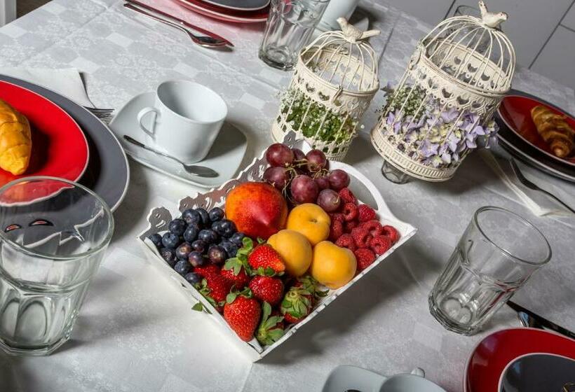 تختخواب و صبحانه Casa Amarela