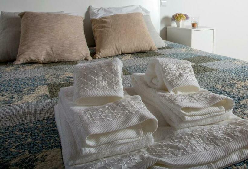 تختخواب و صبحانه Casa Amarela