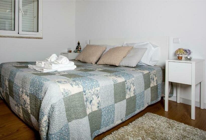 تختخواب و صبحانه Casa Amarela