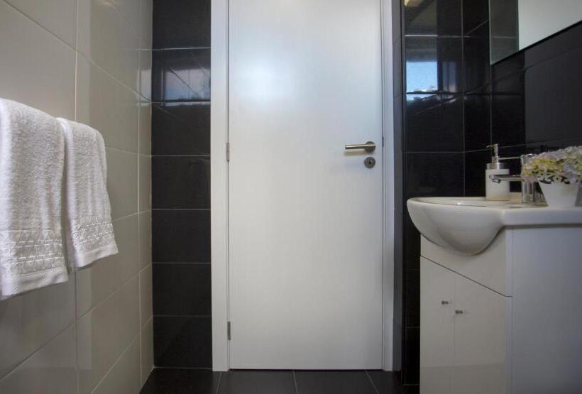 تختخواب و صبحانه Casa Amarela