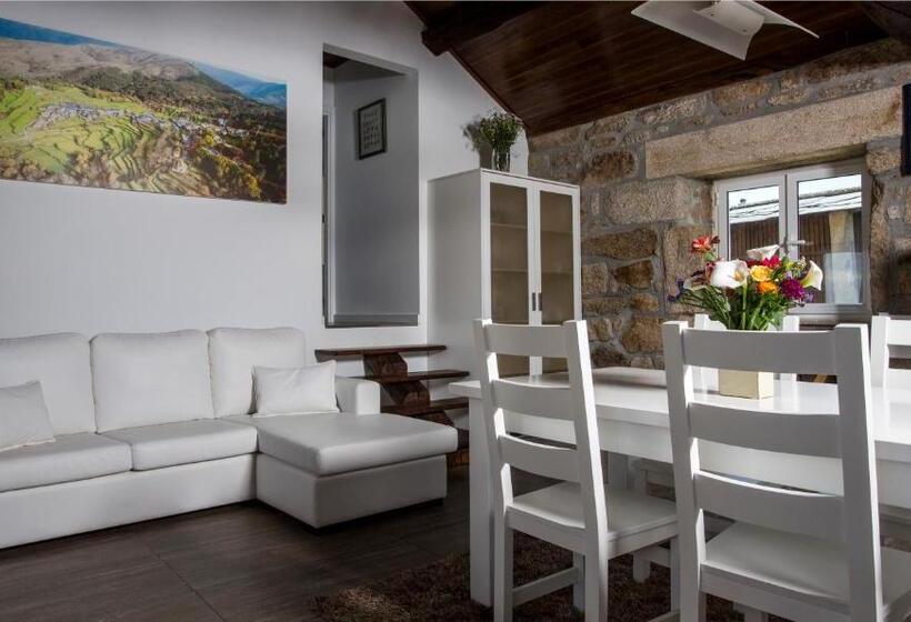 تختخواب و صبحانه Casa Amarela