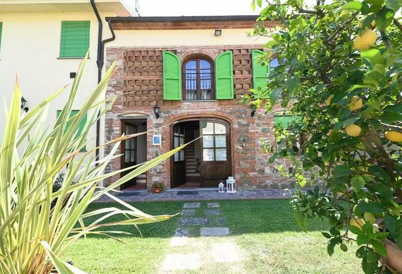ホテル Agriturismo Corte Stefani