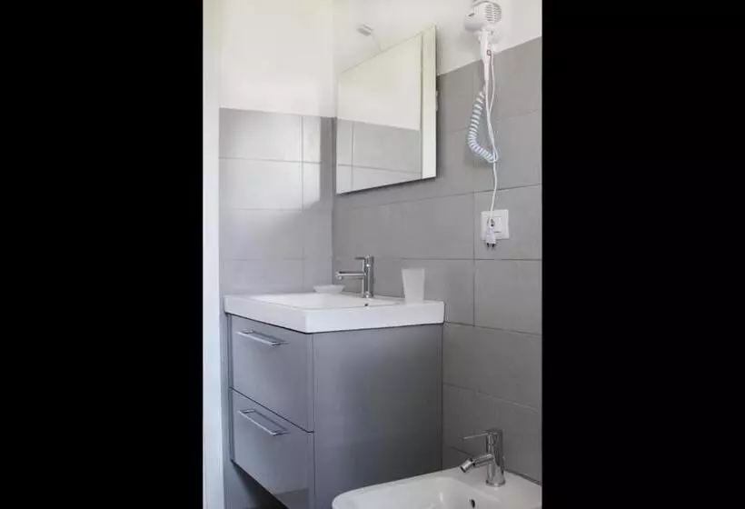 پانسیون Aeroporto Bellini Rooms