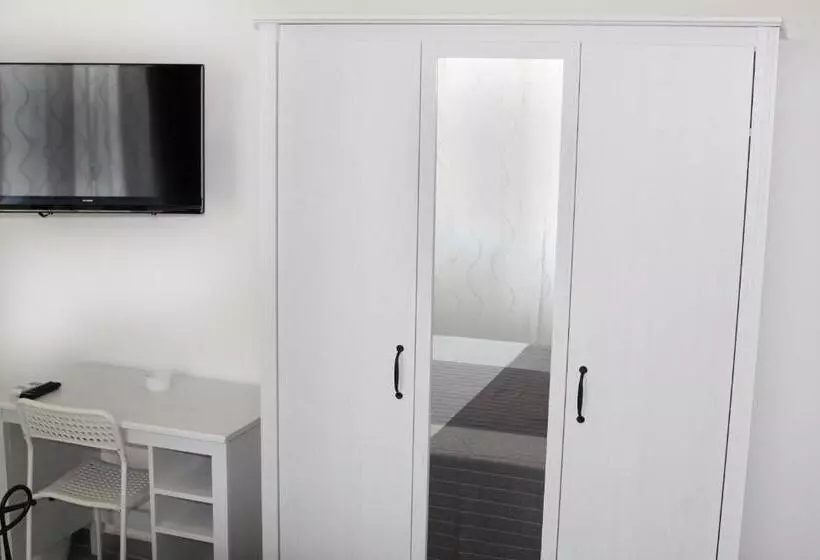 پانسیون Aeroporto Bellini Rooms