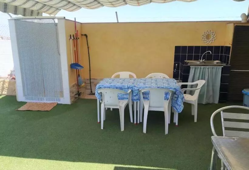 Aamiaismajoitus (B&B) Posada Chloe Santiago