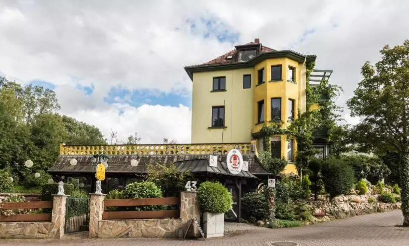 Engel Hotel Grill Bar