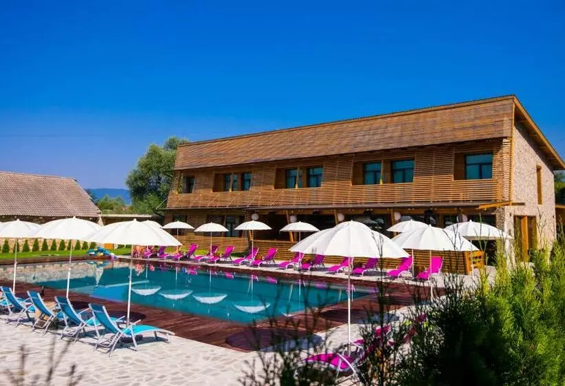 هتل Villa Victoria Thermal