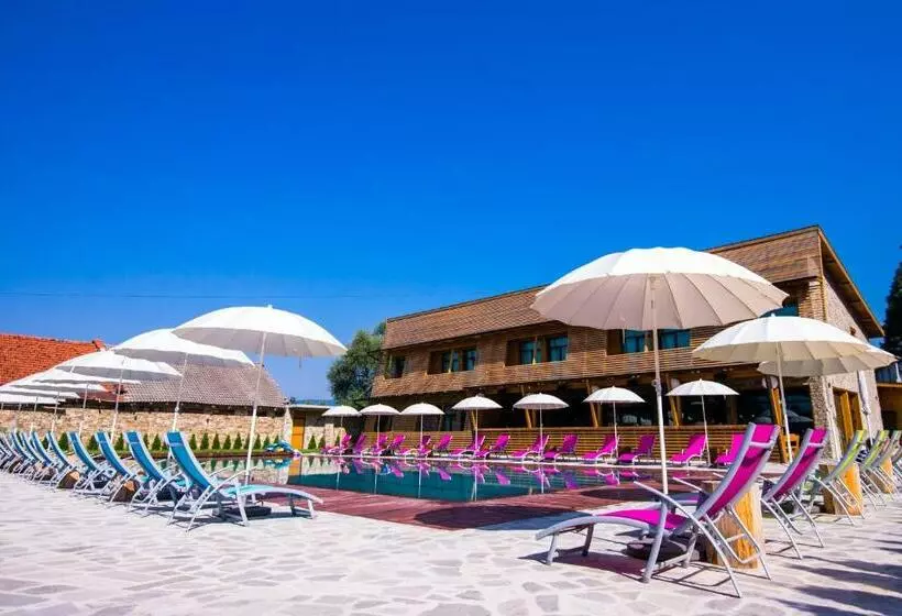 هتل Villa Victoria Thermal