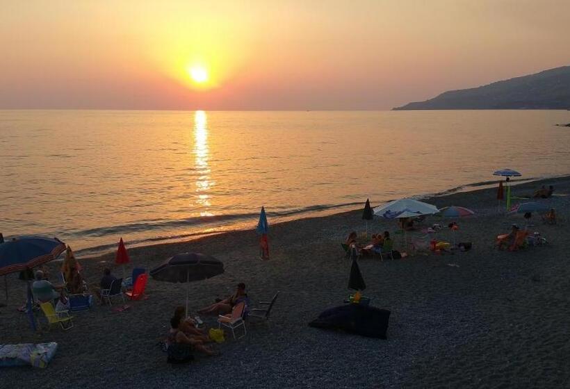 Nocleg ze śniadaniem A Due Passi Dal Mare