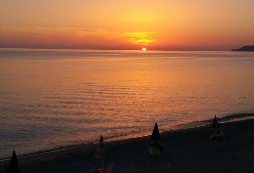 Nocleg ze śniadaniem A Due Passi Dal Mare