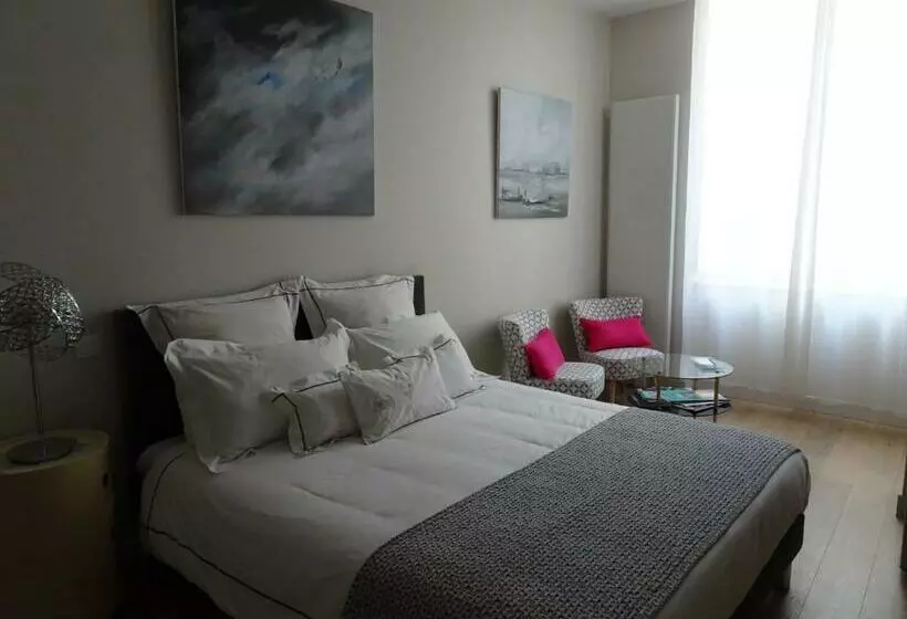 ベッドアンドブレックファースト Calme Et Sérénité