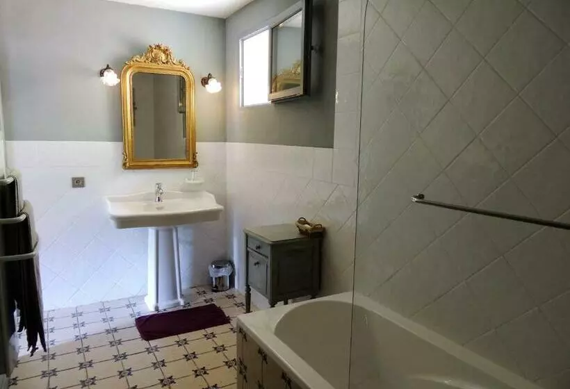 Aamiaismajoitus (B&B) Nabat Le Haut, Chambre Et Table D Hotes