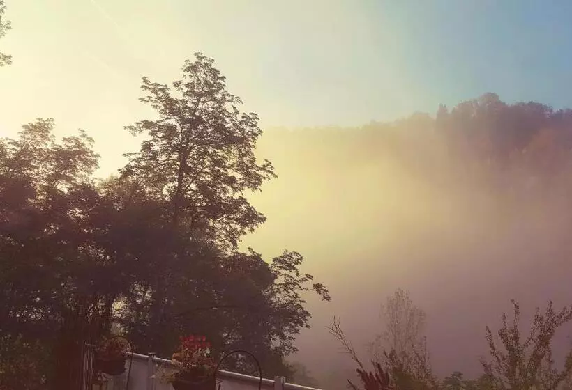 Aamiaismajoitus (B&B) Skymist Maison D Hôtes