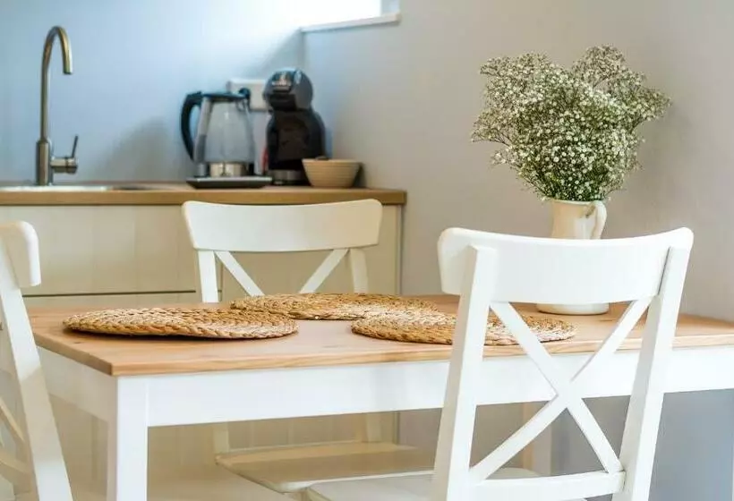 تختخواب و صبحانه Slapen Aan De Bosweg