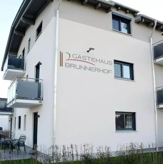 Gästehaus Brunnerhof   Eitting